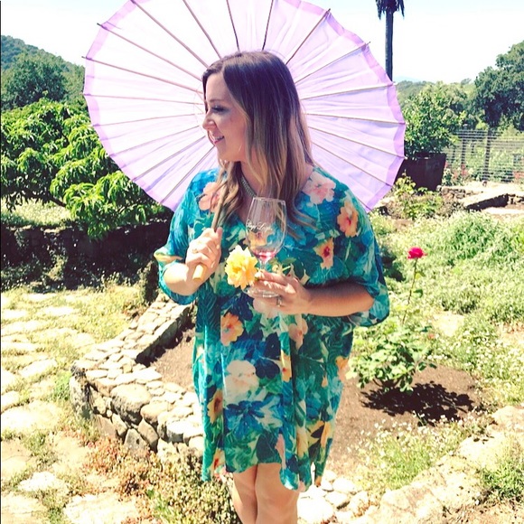 Meet your Posher, Torey - Picture 1 of 5